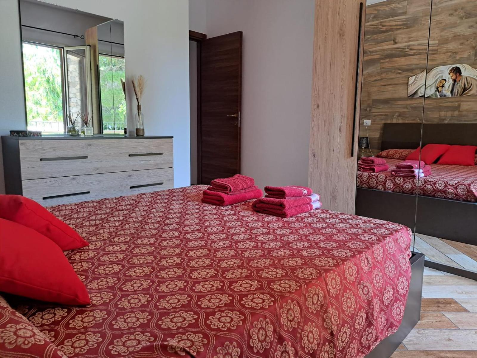 Domus De Mare Apartment Cala Gonone Bagian luar foto